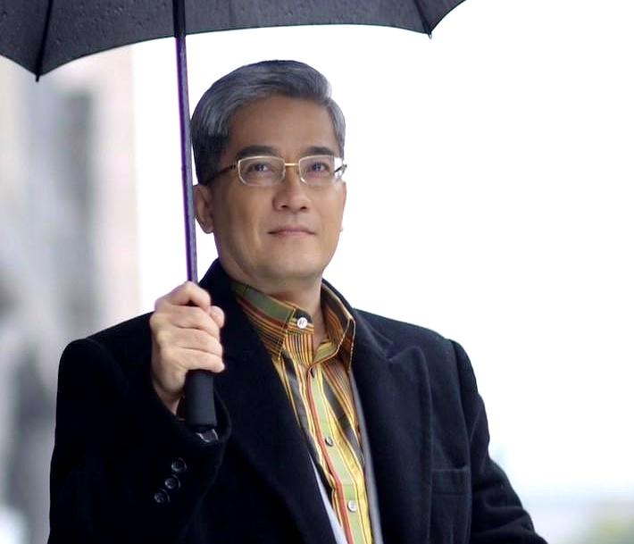 短短两个月，华尔街那群最精明的对冲基金，正以创下十多年历史纪录的速度疯狂抛售美国