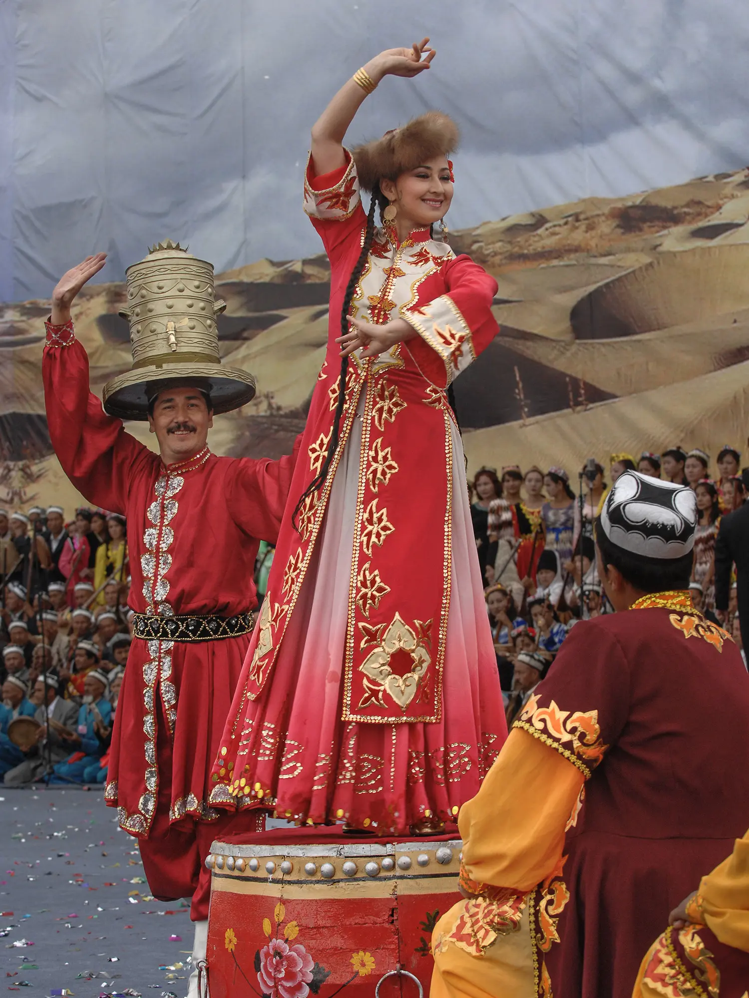 2007年，莎车十二木卡姆节上的演员们2。那天拍了好多演员的照片，索性...