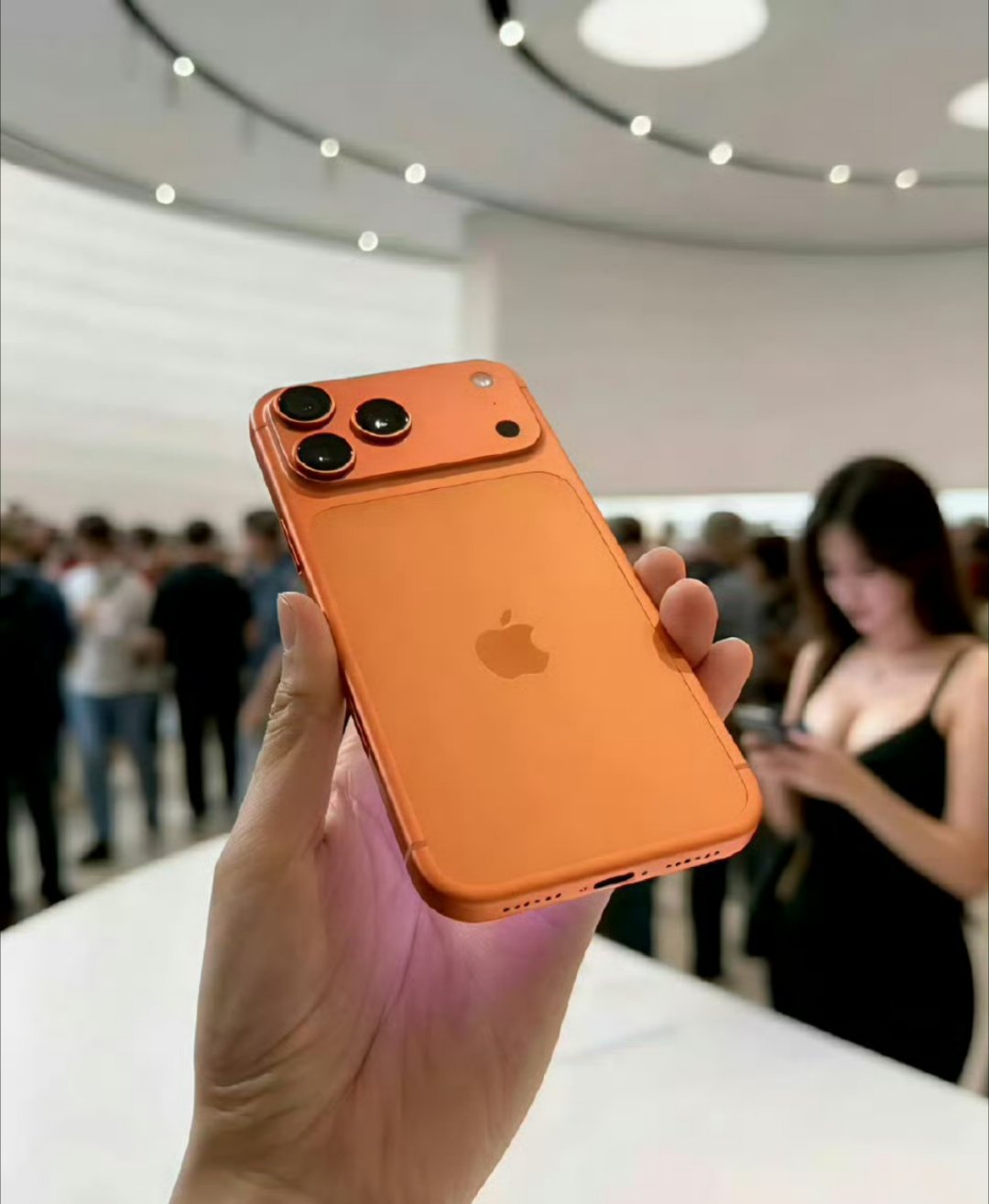 iPhone17Pro相机是疯狂的跟之前比，这一代拍照确实提升了不少，不过也只能