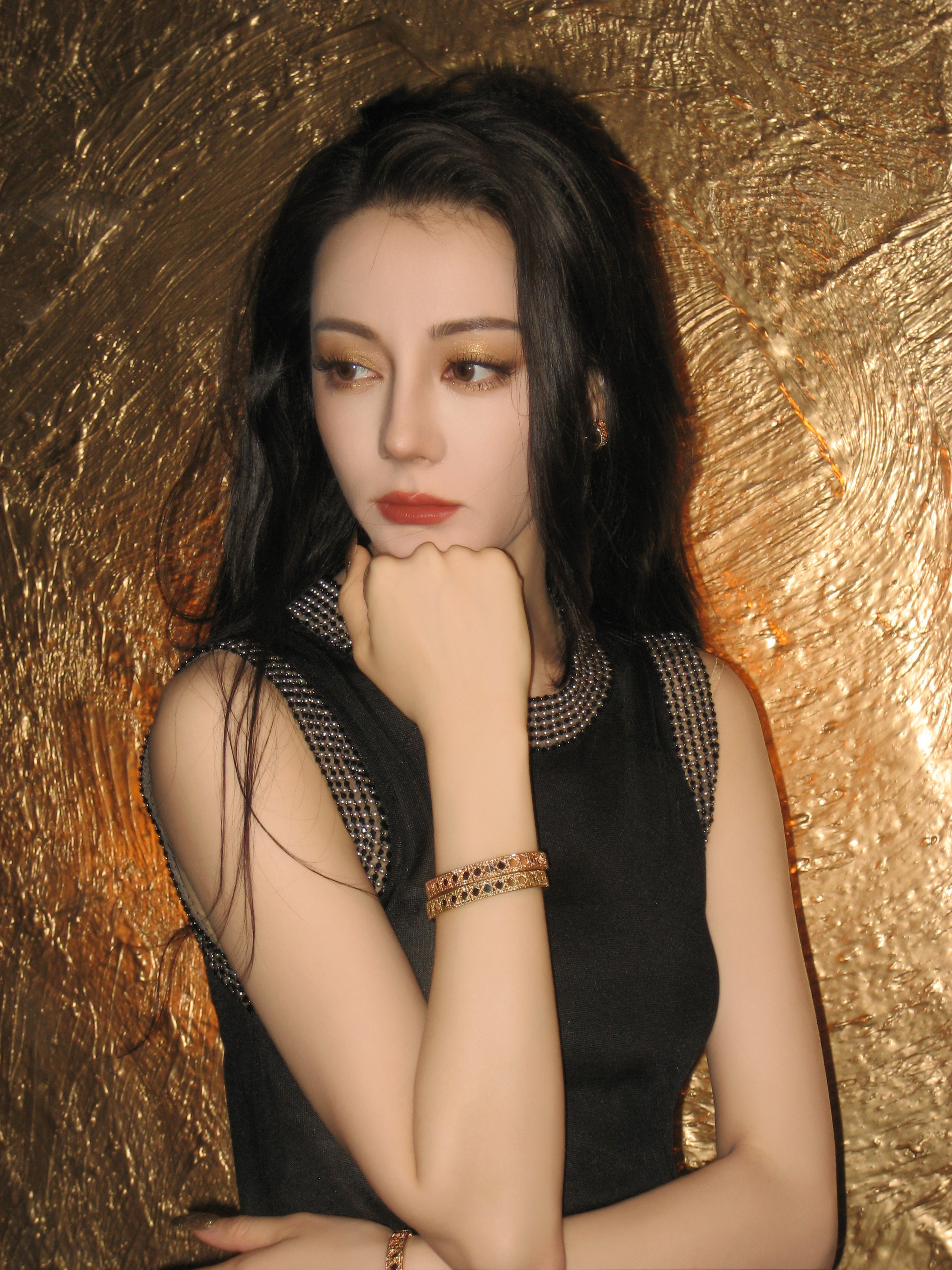 #迪丽热巴花絮更新#  迪丽热巴金九大片花絮库更新！被热巴blingbling的