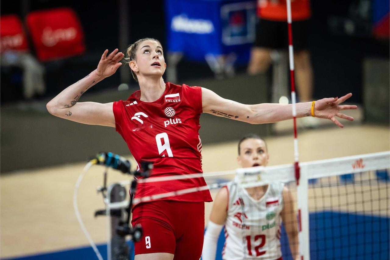 #2024世界女排联赛# 波兰女排3-0日本女排。斯蒂夏克最高22分。

三局比