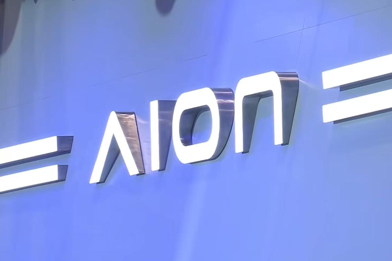 车展看新车是常态，但看品牌“换脸”却更有深意。这次北京车展，埃安带来的最大惊喜不