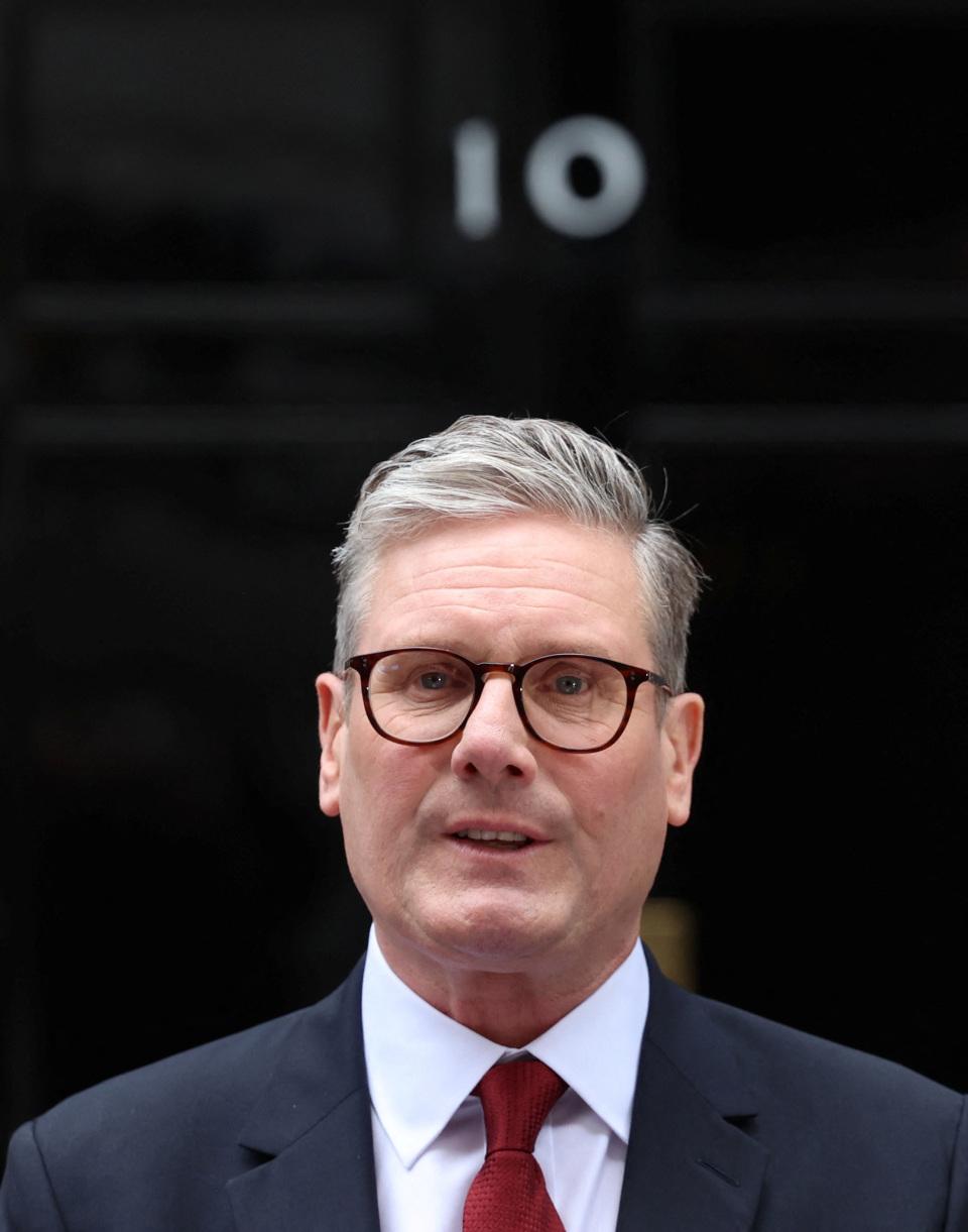 英国政坛突发变局，改革党喊话要求立即大选
英国政坛近日出现重大变动。首相斯塔默宣