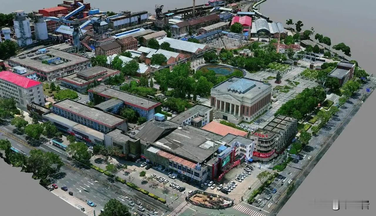 #解放军无人机俯瞰台北101大厦#看这样子还有好几十公里呢……
听说过望山跑死马