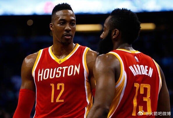 霍华德退役 今日，德怀特-霍华德在个人社交媒体发布长文，宣布正式从篮球运动中退役