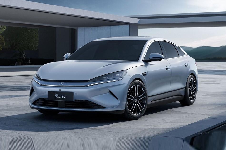 据印媒报道，印度商务部严重遣责中国比亚迪，让印度人先付款后提车的商业行为。印媒说