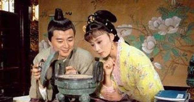公元1084年，山东章丘，一个女婴降生，她的母亲是前宰相王珪的女儿，她的父亲是苏