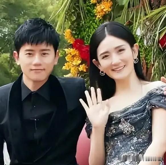 如何看谢娜开演唱会

据悉，湖南台某娱乐平台节目主持人谢娜，5月5日将在成都金融