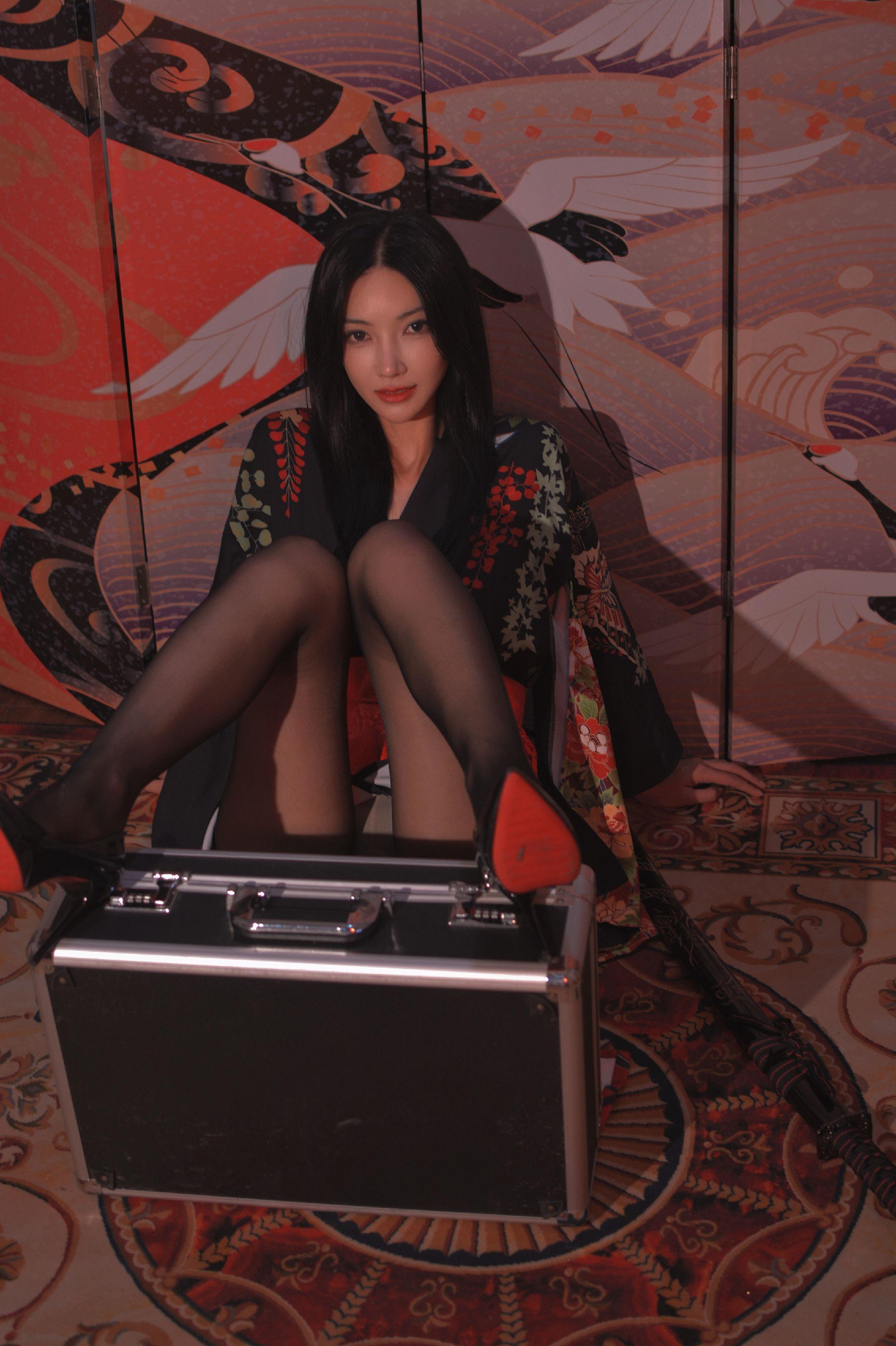 即使献出自己的身体，也要守护住家族的命运