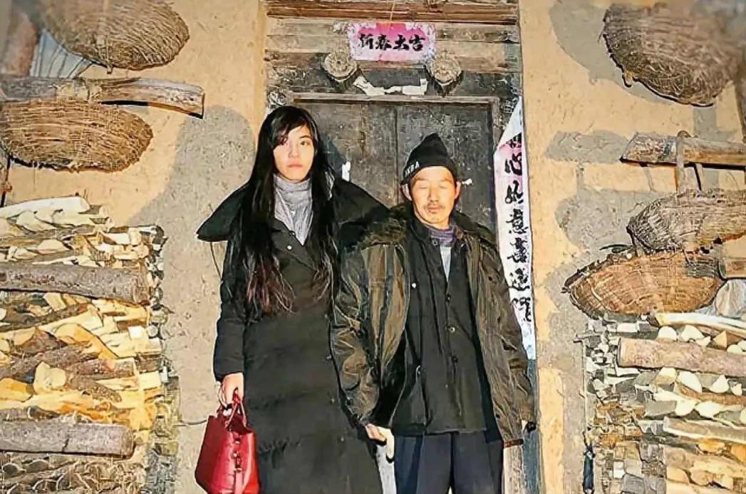 1998年，浙江，5岁女孩被寄养到陕西，一个农民家里。6年后，亲生父母强行把她领