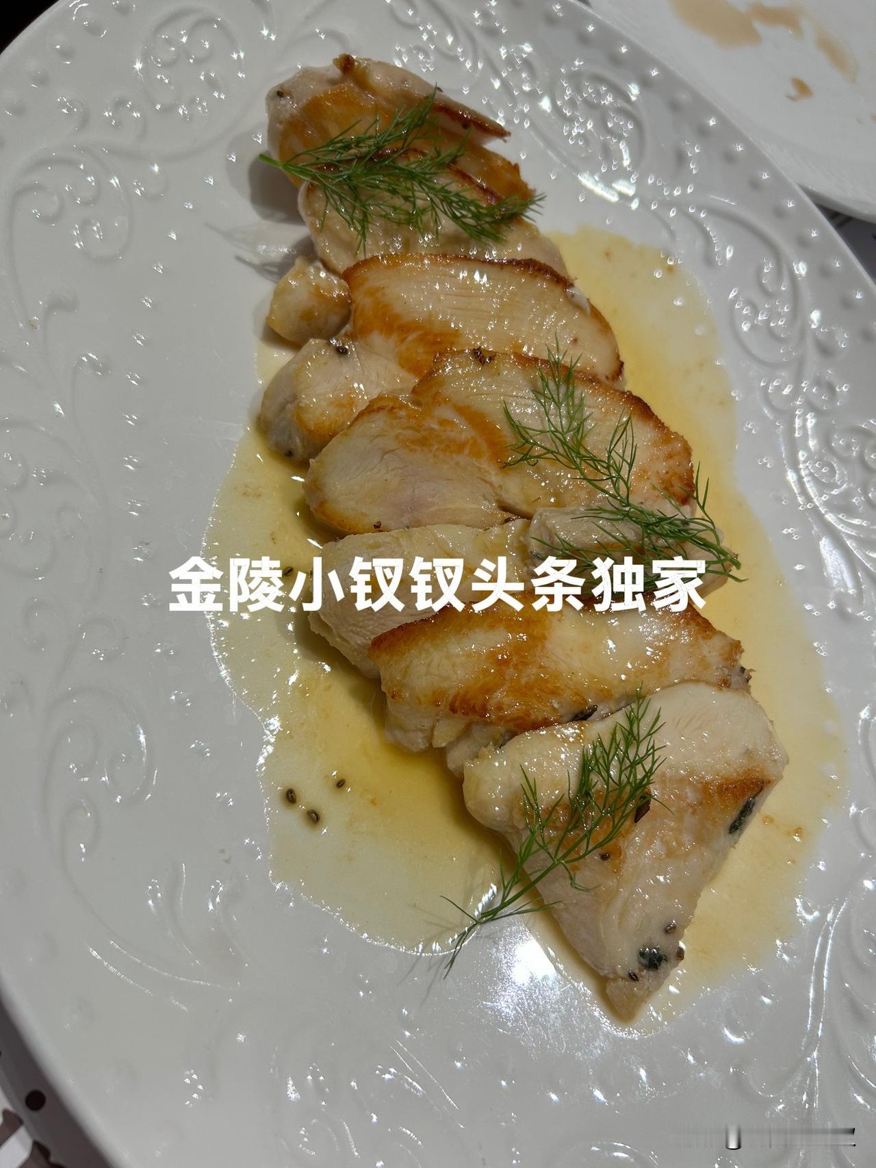 开洋荤了！

昨天俺家葛小帅说请我吃西餐，难得他有这个心，我欣然接受。

我们去