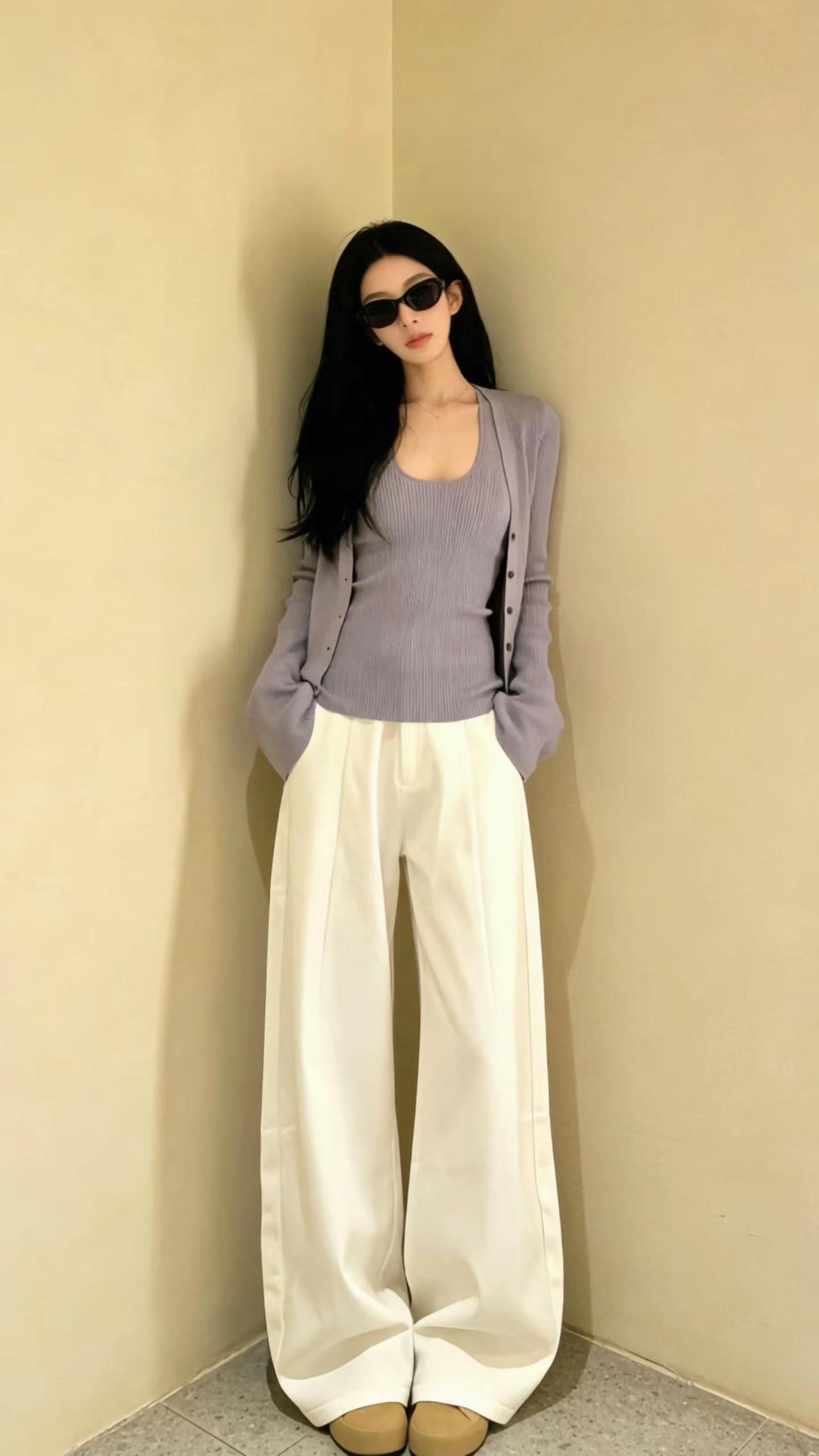 情绪没必要共享，我有自己的降噪模式。我的春日穿搭look 初春穿搭 简约大气 通