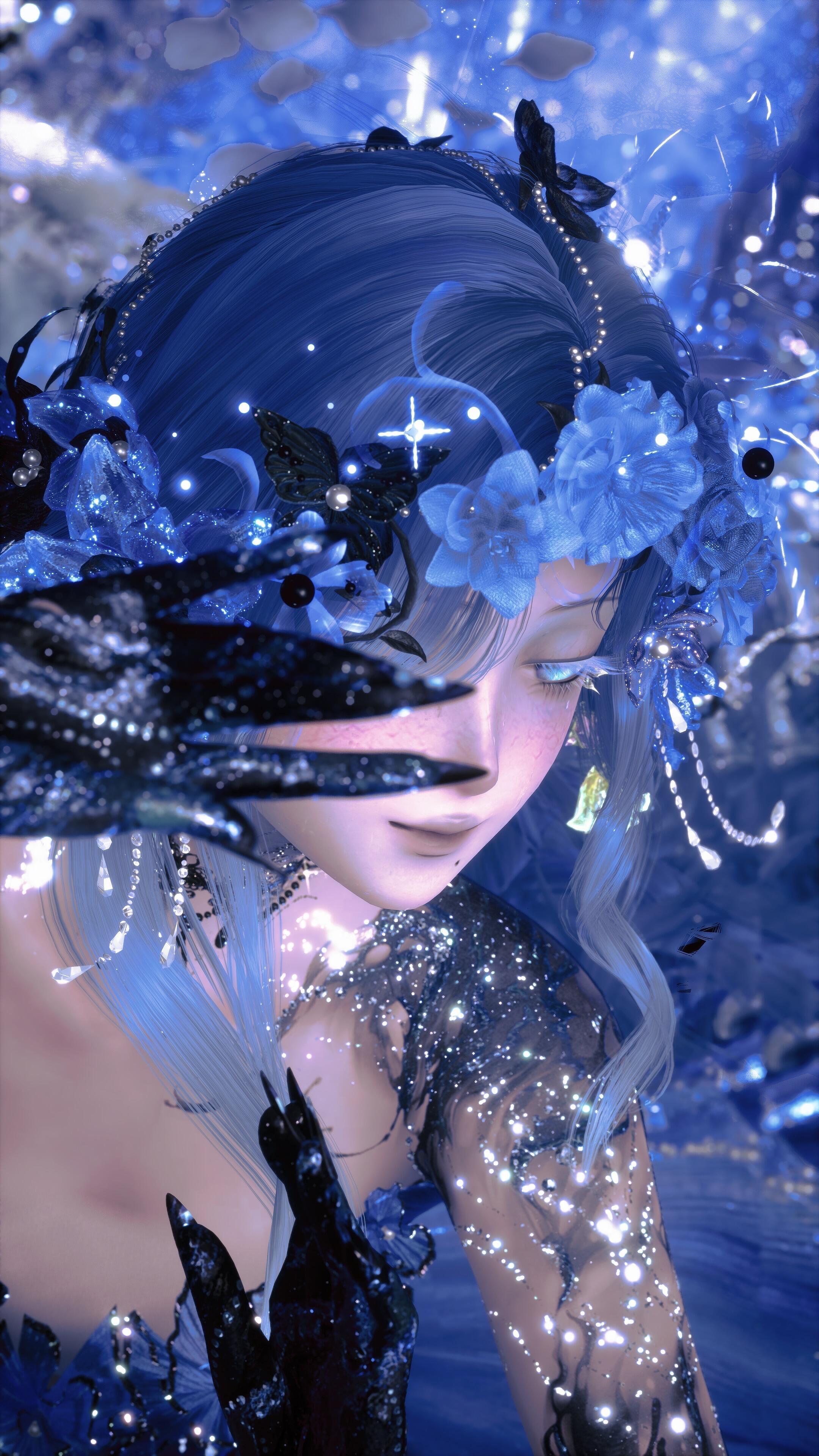 深海暮色揉碎成满身星光，蓝花缠绕发梢，薄纱裙摆随水波轻晃，黑蝶静卧花间，此刻的暖