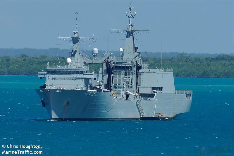 西班牙“坎塔布里亚”级综合补给舰
“坎塔布里亚”级是西班牙海军现役唯一的、也是其