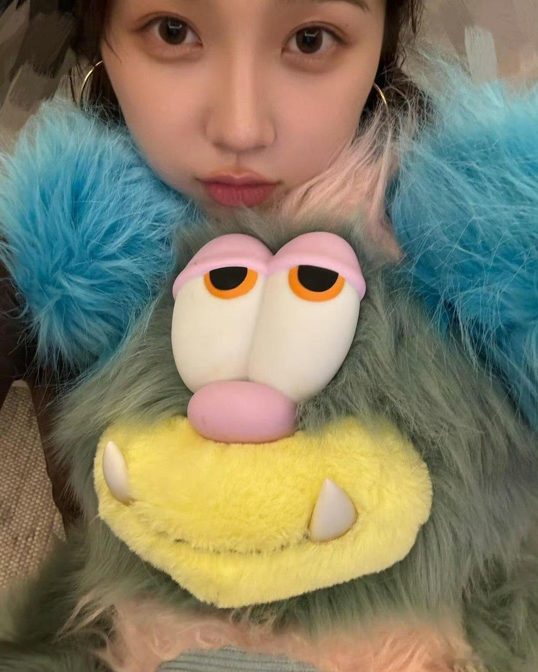 虞书欣这五官以后还是别吹了 ​​​