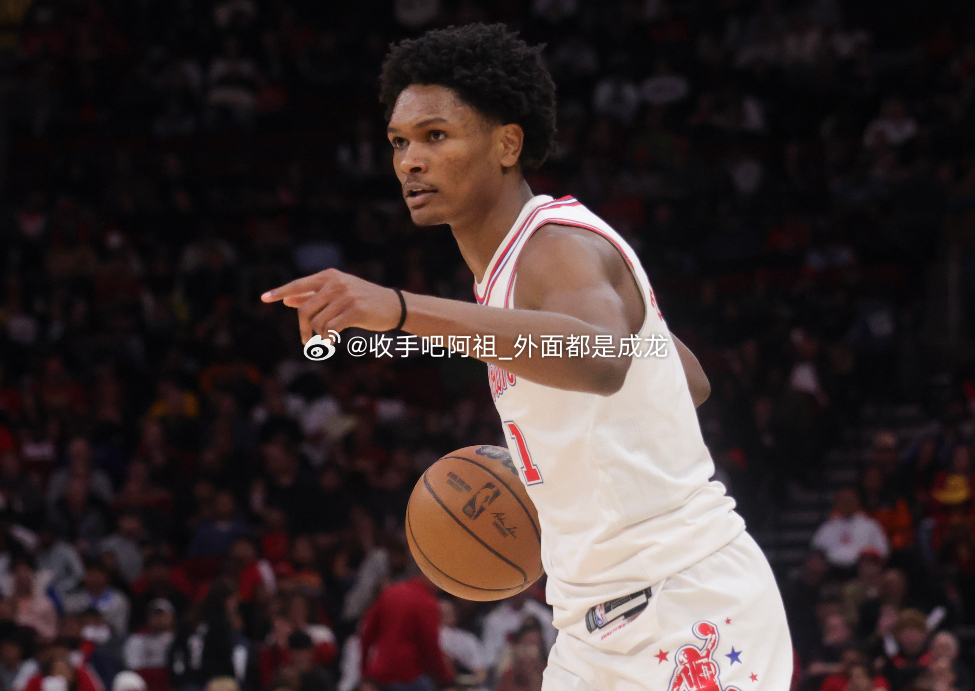 NBA常规赛，火箭125-105轻取爵士。本场比赛火箭传导球上的表现依然不佳，首