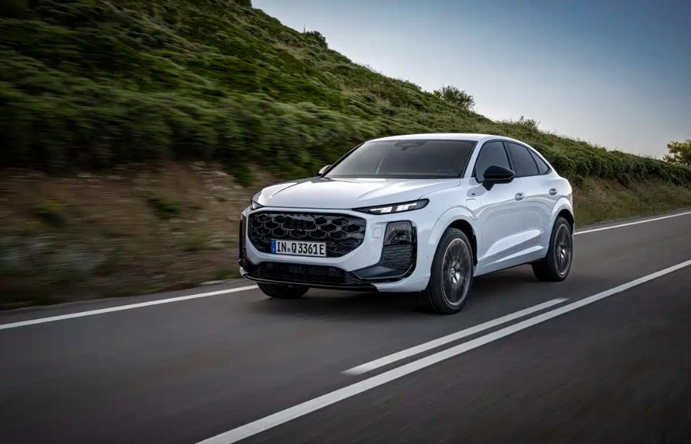 【轿跑造型太帅了！全新奥迪Q3 Sportback官图发布】日前，汽车焦点从相关