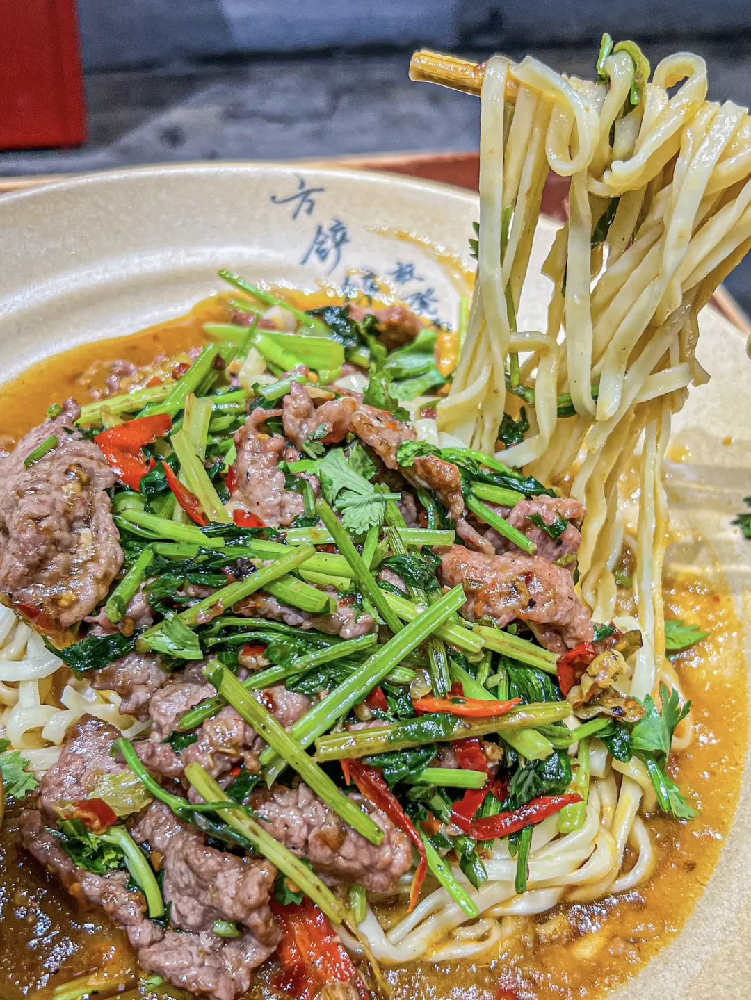 我的天啊！这到底是什么宝藏面馆呀😍