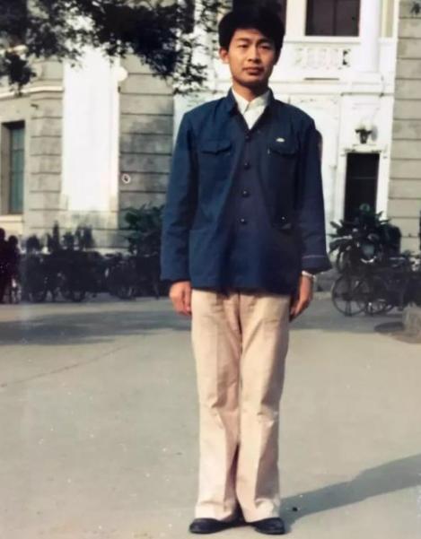 114次庭审，一个清华半导体博士，被关了1277天。把他送进去的，不是别人，是他