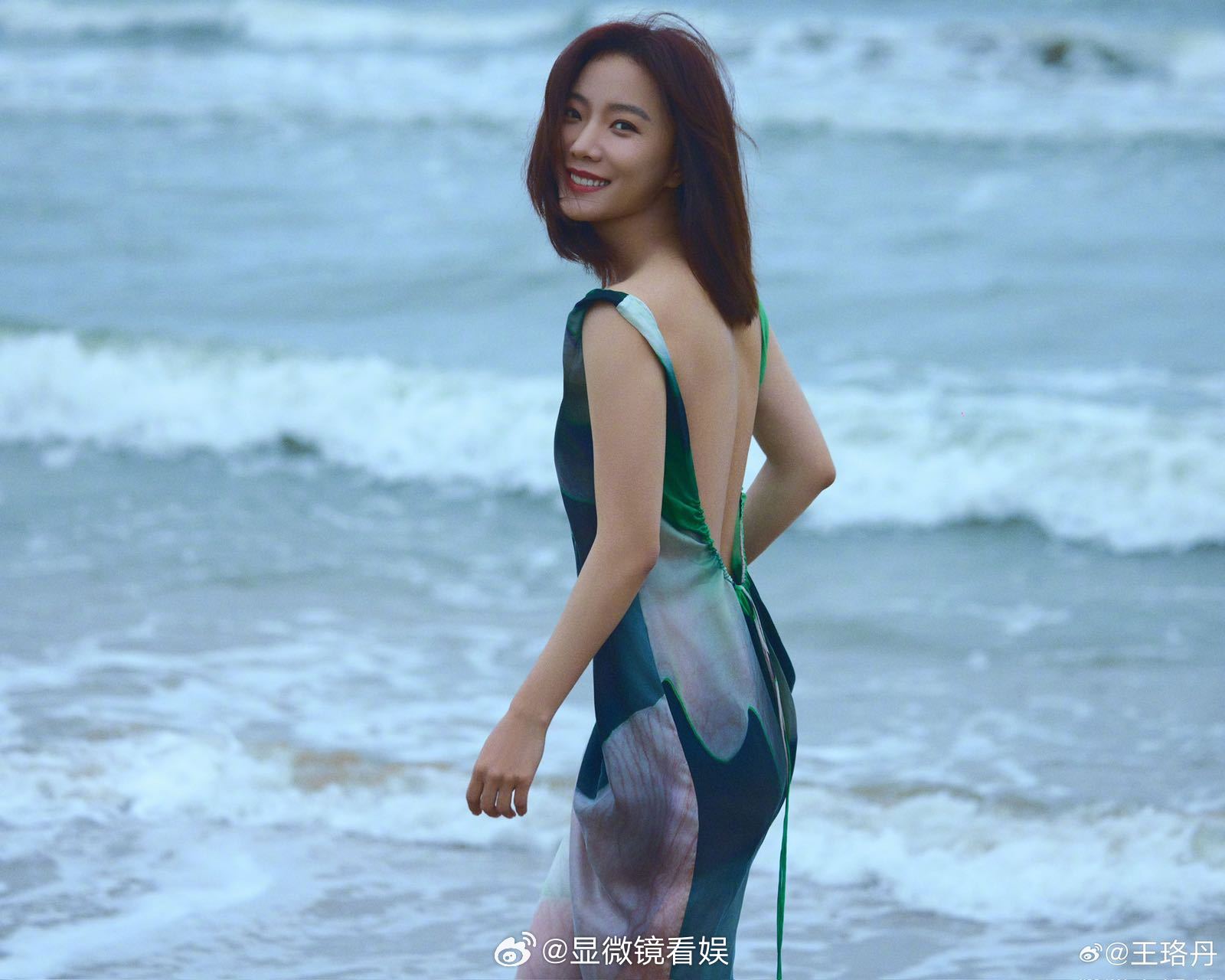 王珞丹用AI搓了个短片首支AI短片讲了一个总说“都可以”的女人，在一场荒诞的拍卖