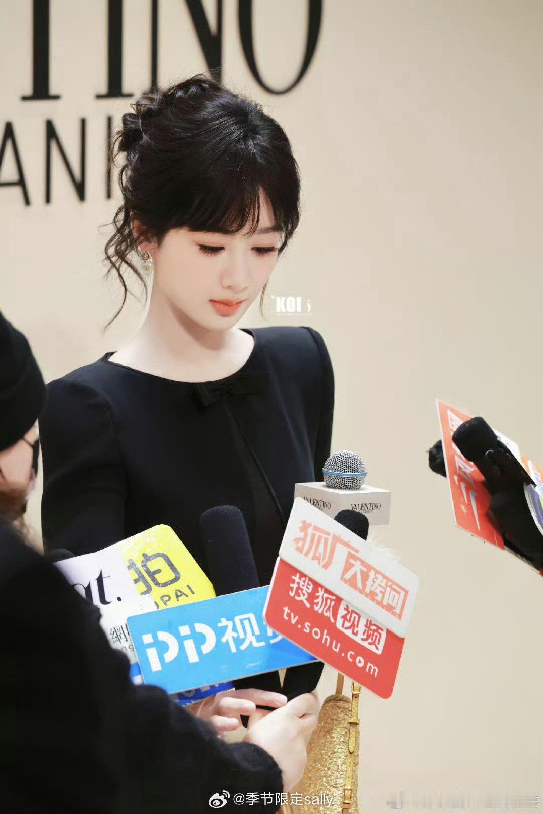 好温柔优雅的一套造型 