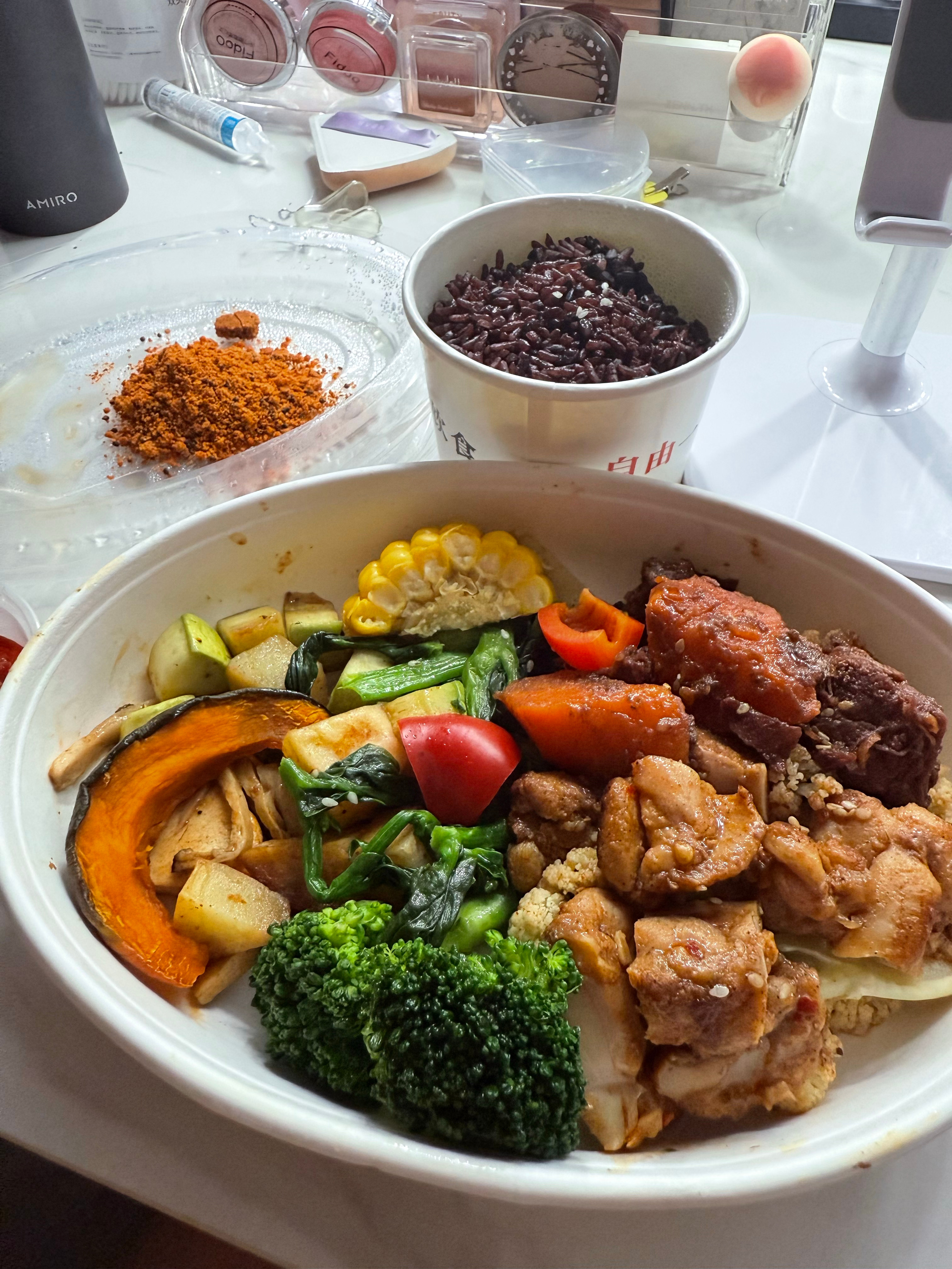 最近真的超爱吃这家，强烈安利！！一定要买那个蘸料但是少吃！！ ​​​