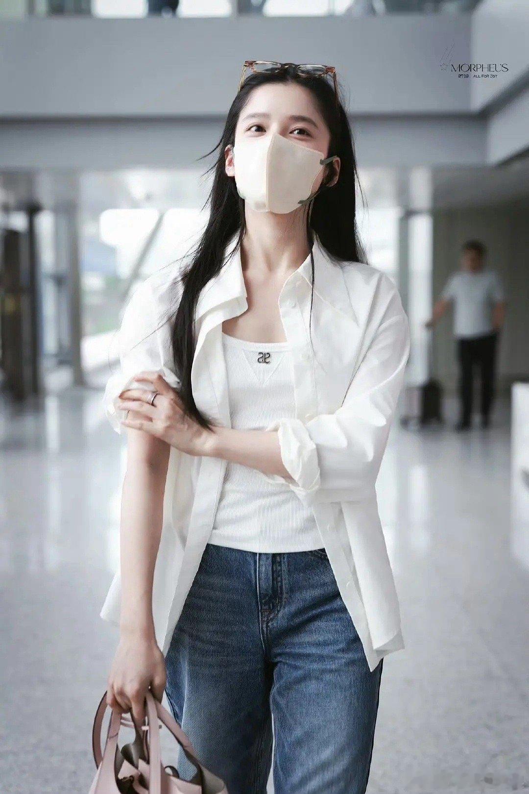 张婧仪的素颜状态在内娱什么水平 ​​​