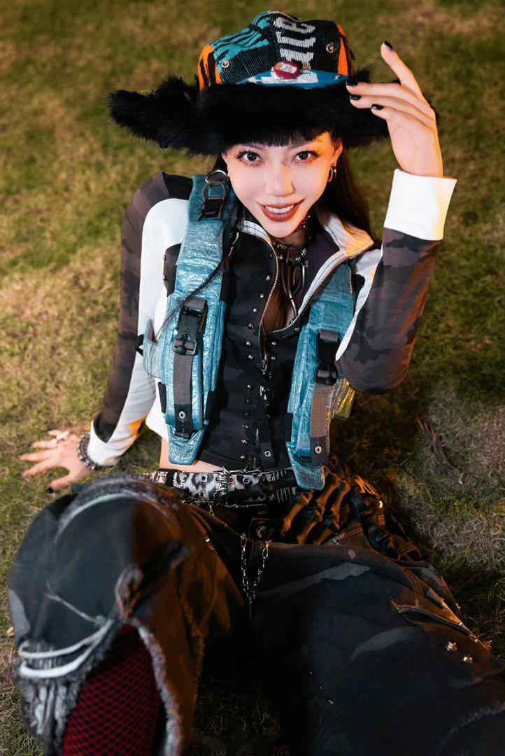 王蓉吴莫愁新歌回应浪姐一轮游王蓉吴莫愁浪姐遗珠合体 这俩人合体真的很有化学反应，