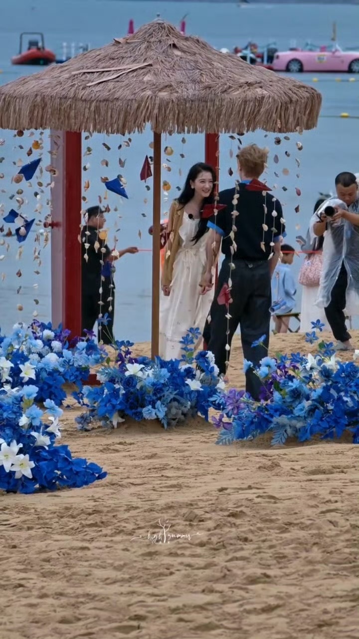 定晴信武重返扎扎亭🥺李昀锐关晓彤耀眼团综路透