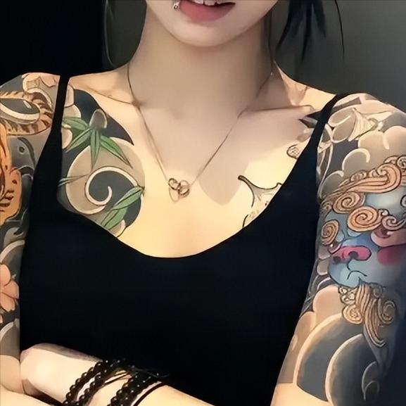 21岁女孩子，想纹个花臂，会不会对以后的生活有影响？

21岁想纹花臂，这事得想