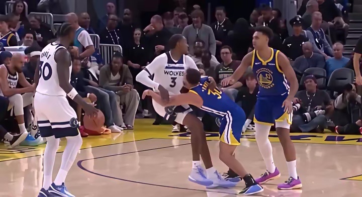 赶紧交易波杰姆斯基吧，绝对的毒瘤呀，库里复出空砍39+勇士不敌残阵森林狼，看看本