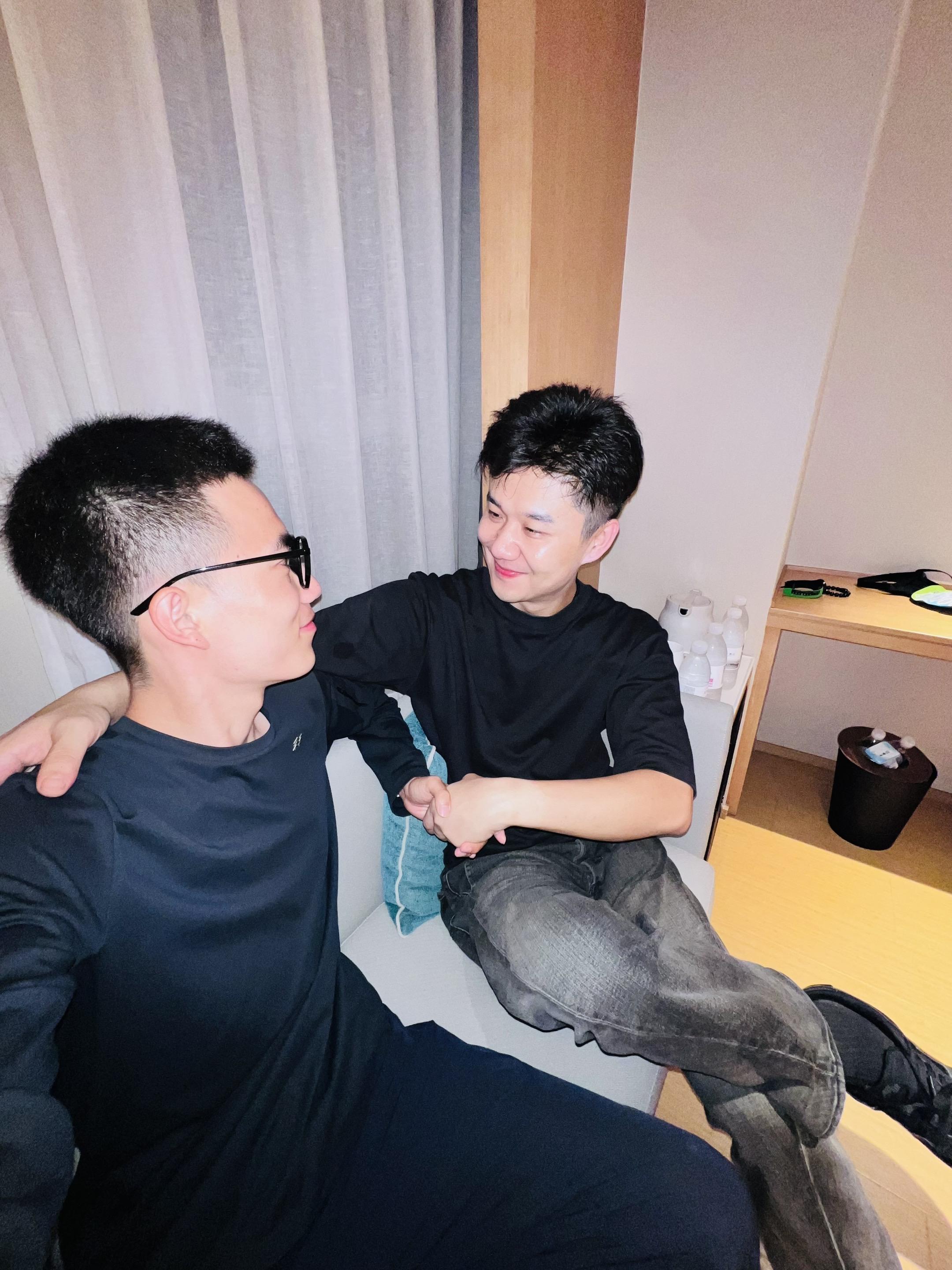 剧情仁慈 错过的人 再次相遇。