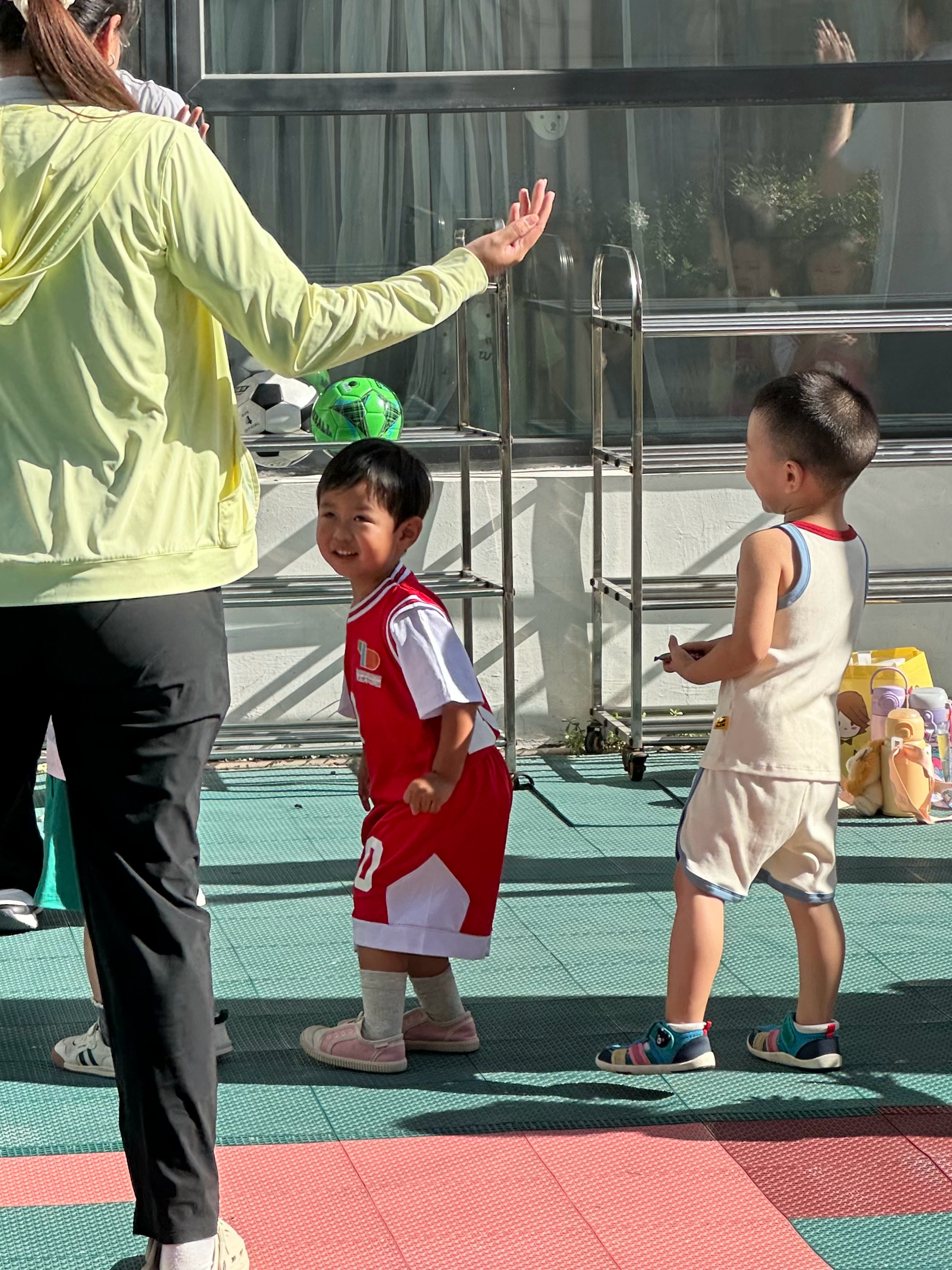 早上好！樱木花糕如约上学🎒 