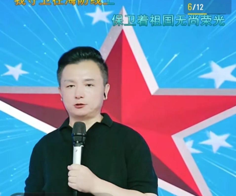 九哥即将发布一首军旅歌曲。由王紫菲作词作曲的《我还在等你》，将由九歌沙泉演唱。