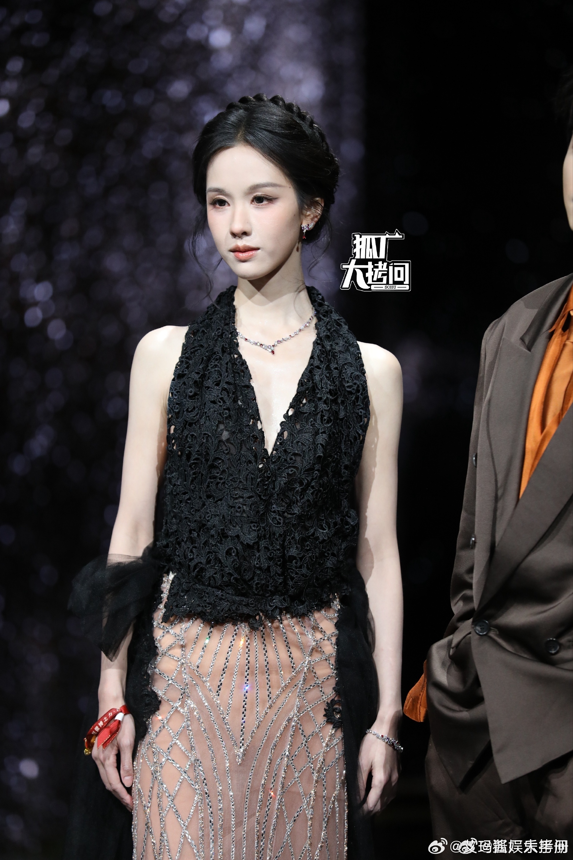 微博之夜女星红毯媒体生图！来👀状态！杨紫 白鹿 周也 卢昱晓 宋祖儿 陈都灵微