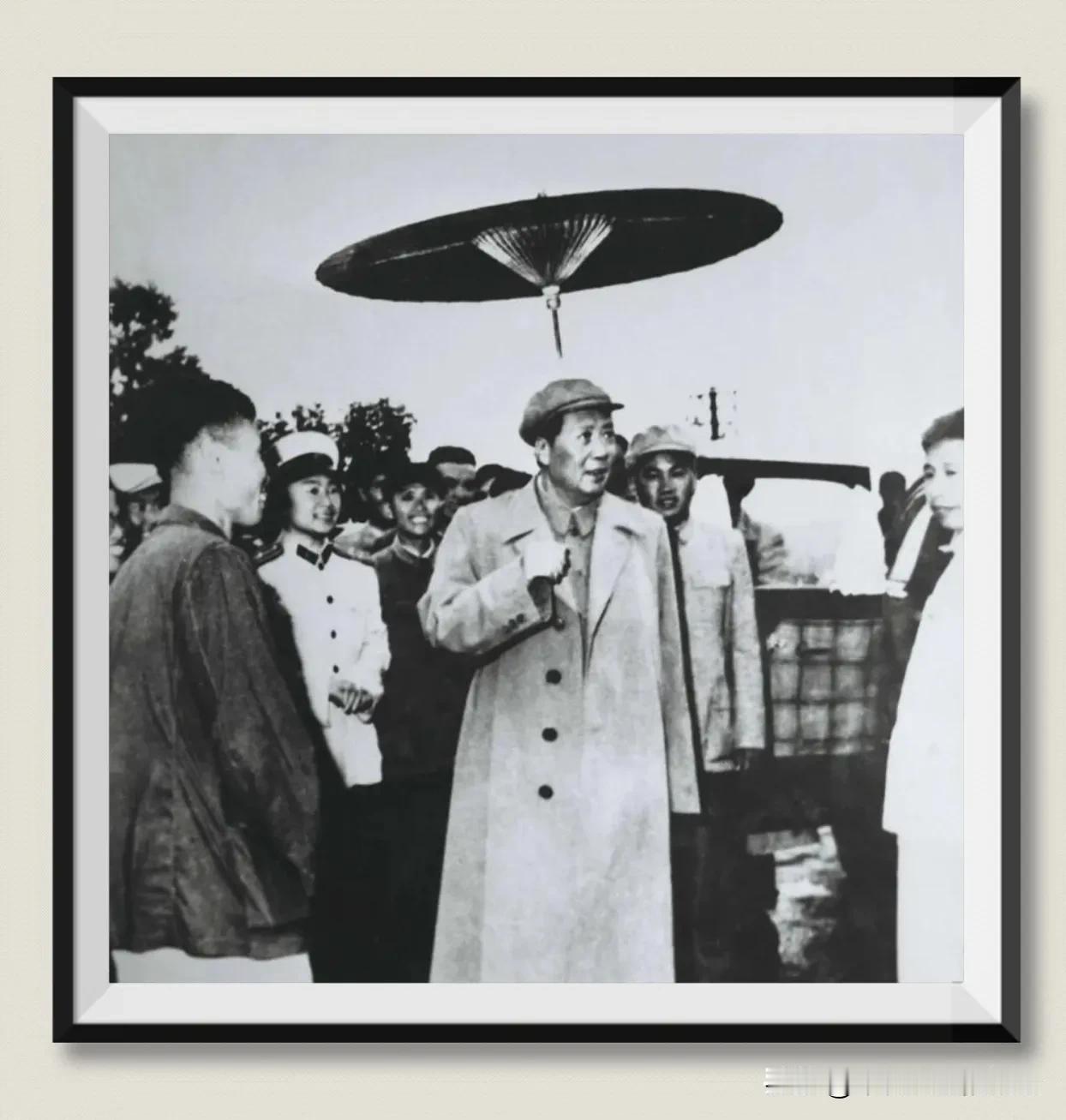 1958年9月毛主席在芜湖。