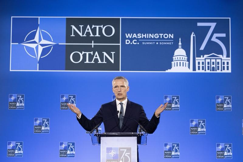 特朗普怒批北约：考虑退群，美国不需要任何人帮忙

欧洲对特朗普 特朗普政策变脸 