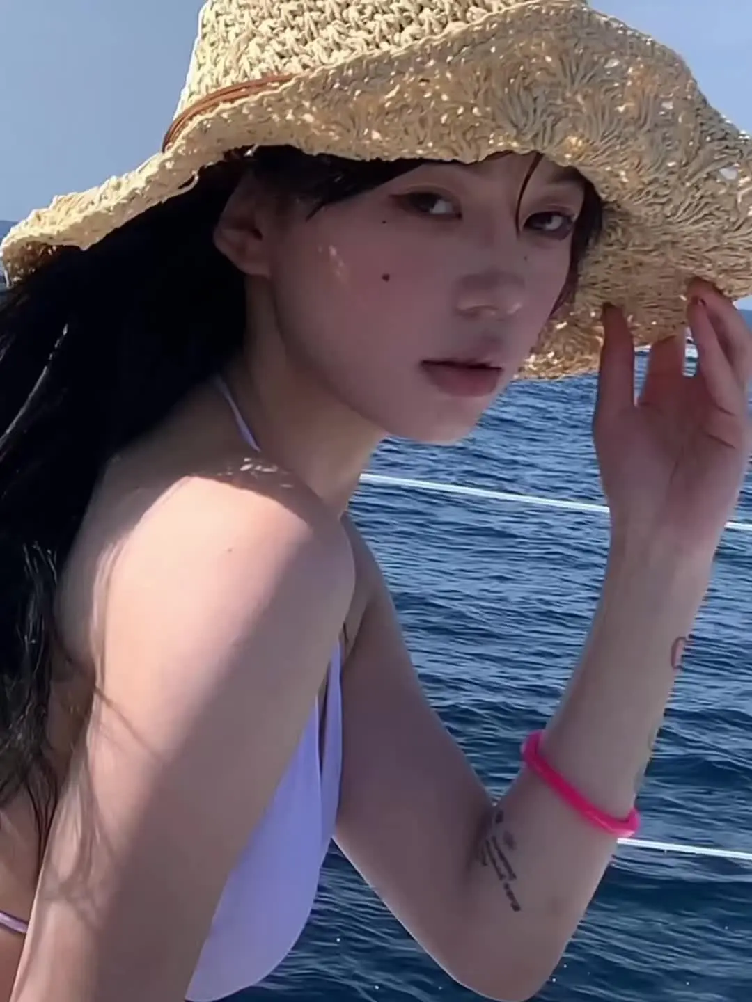 “开始期待夏天的气息了”