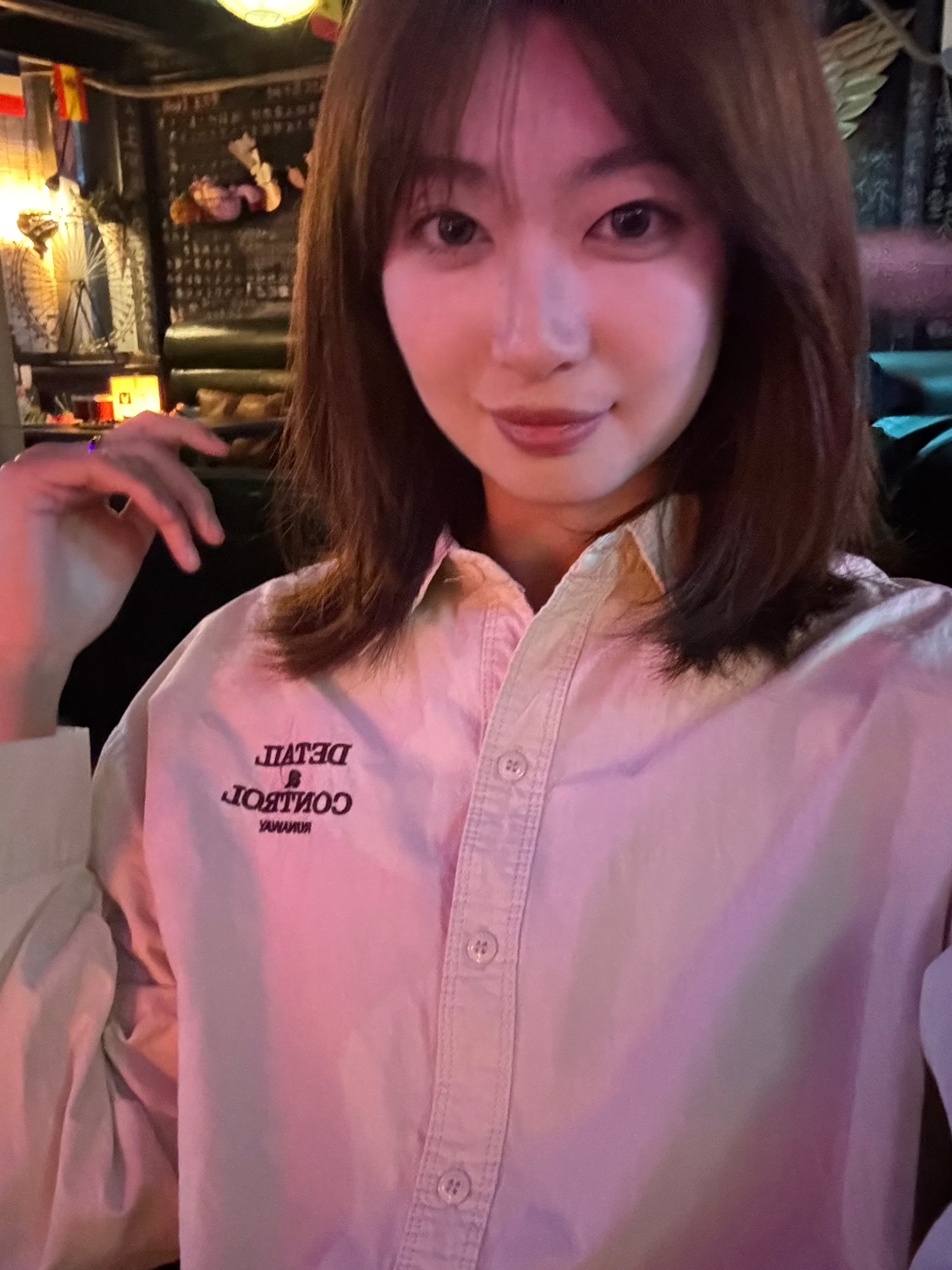 这次来酒吧竟然是看智己L6的发布会哈哈[挤眼]  ​​​