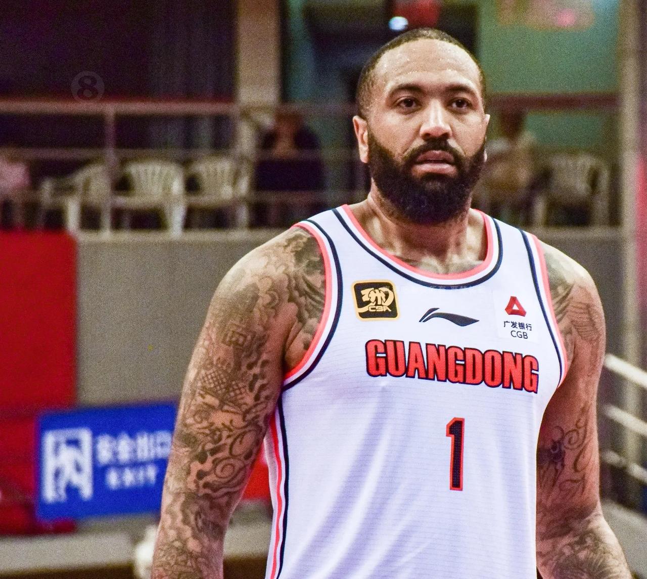 俱乐部杯，广东62:77江苏，对广东球员打分评价如下:
1，黄明依:9分——这才