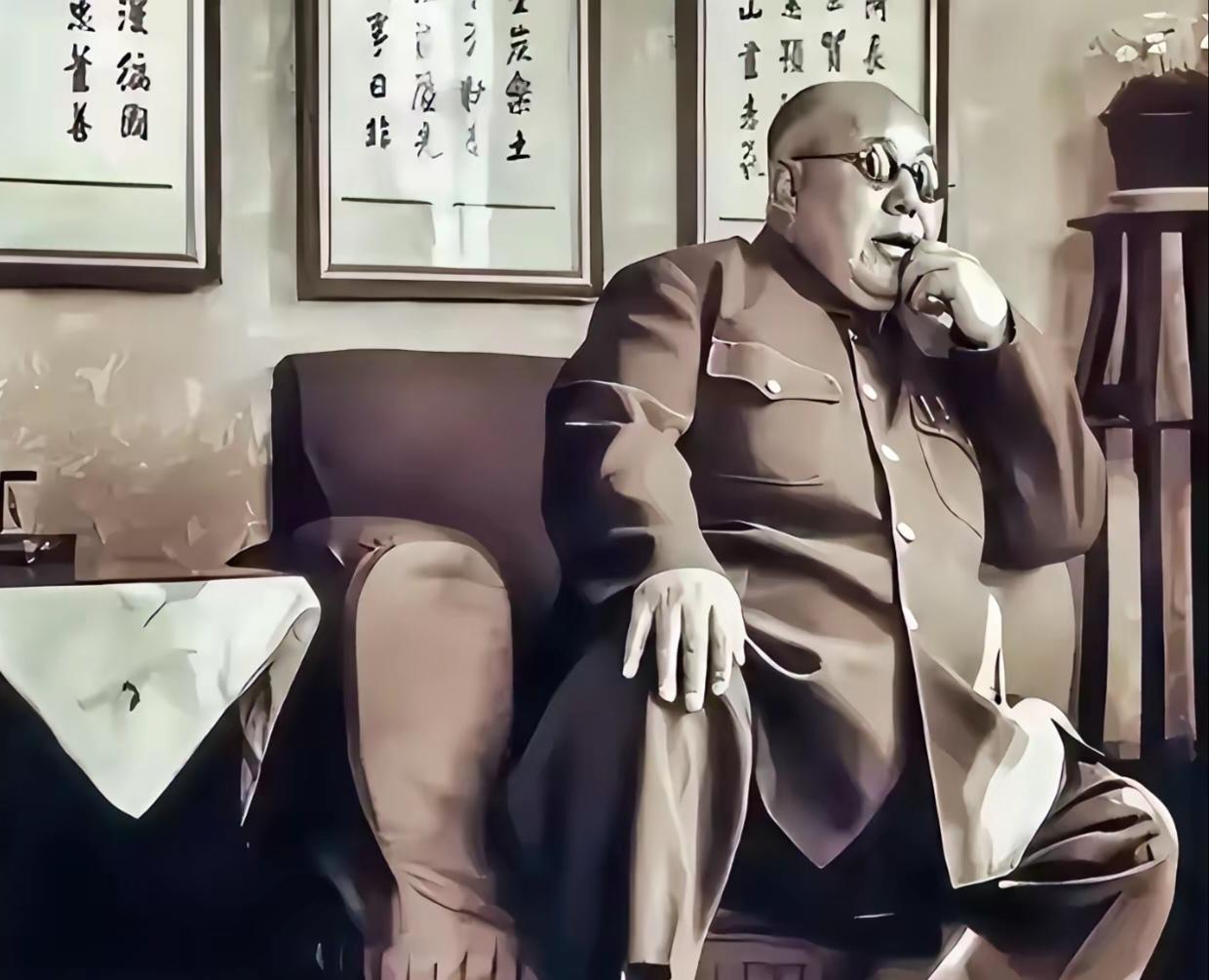 1949年，解放军势如破竹，一路征战，打开马鸿逵在宁夏银川的一座仓库，这仓库极其