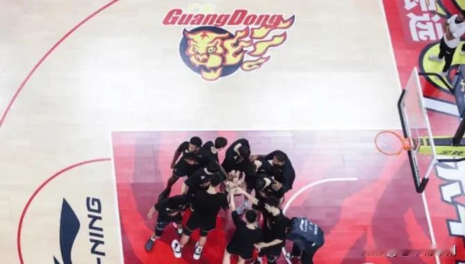 未来是你们的！广东队在辽粤半决赛共7名00后登场

5月11日消息，CBA季后赛