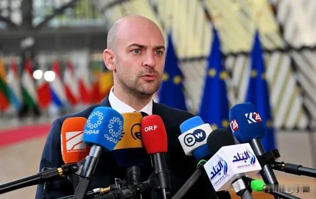 法国外交部长让-诺埃尔·巴罗表示，巴黎从未排除与俄罗斯对话的可能性，前提是与乌克