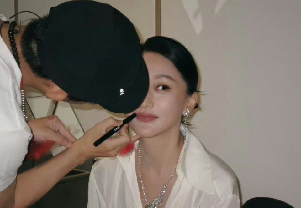 周迅这几张拍的好呢！ ​​​