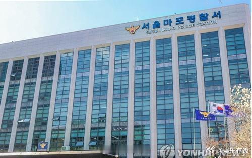 韩国恋综男嘉宾涉嫌强奸女性被捕 据报道，出演《我是单身》等恋综的30多岁男性朴某