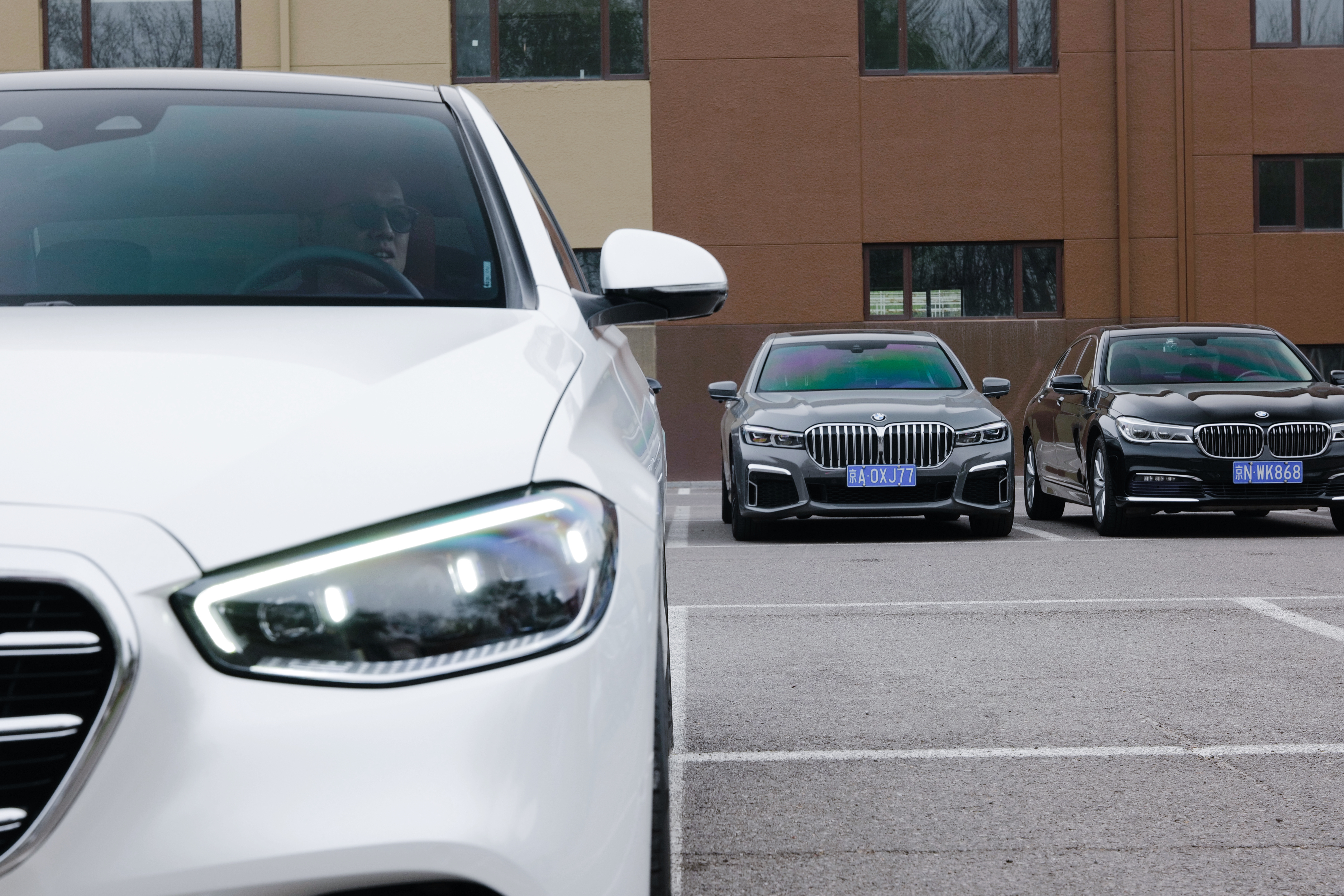 D-Club 首次聚会  本来是咖啡聚哥几个自觉的给干成了杂志/网媒专题D级旗舰