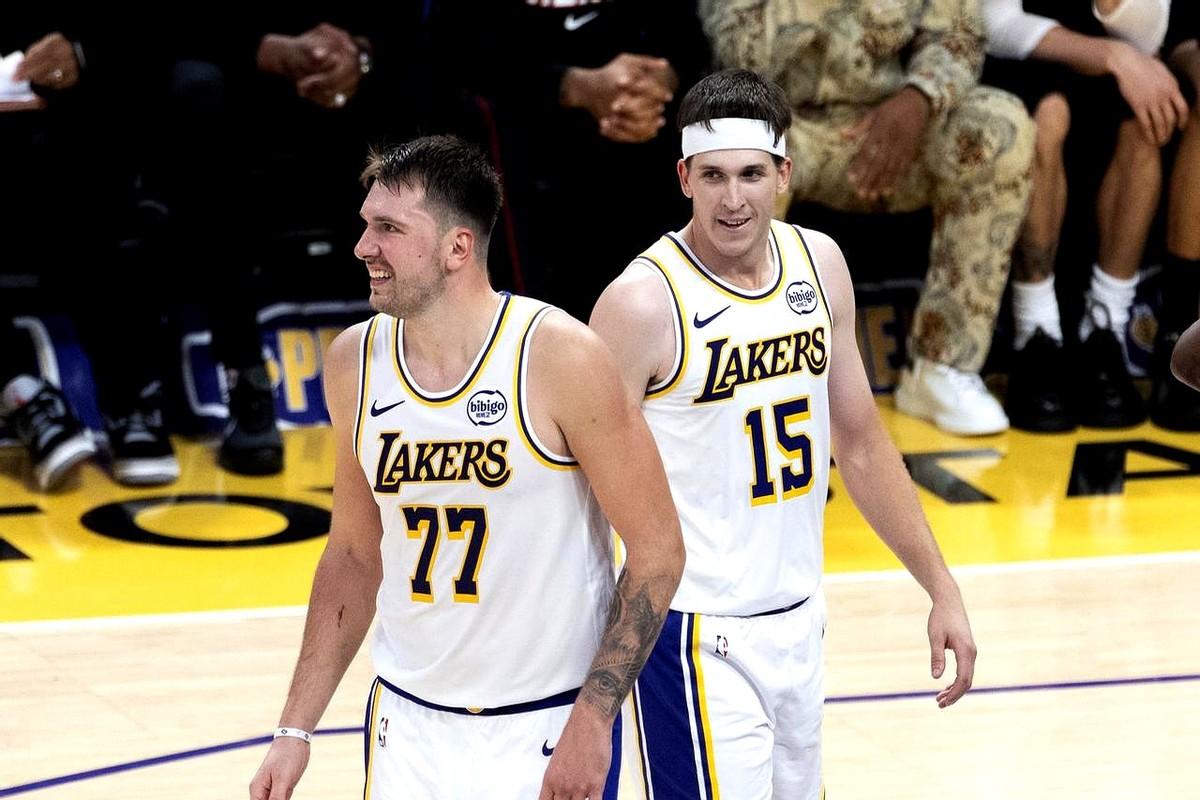 湖人这权杖，真就交到里夫斯东契奇手上了。

刚打完独行侠，湖人129-119拿下