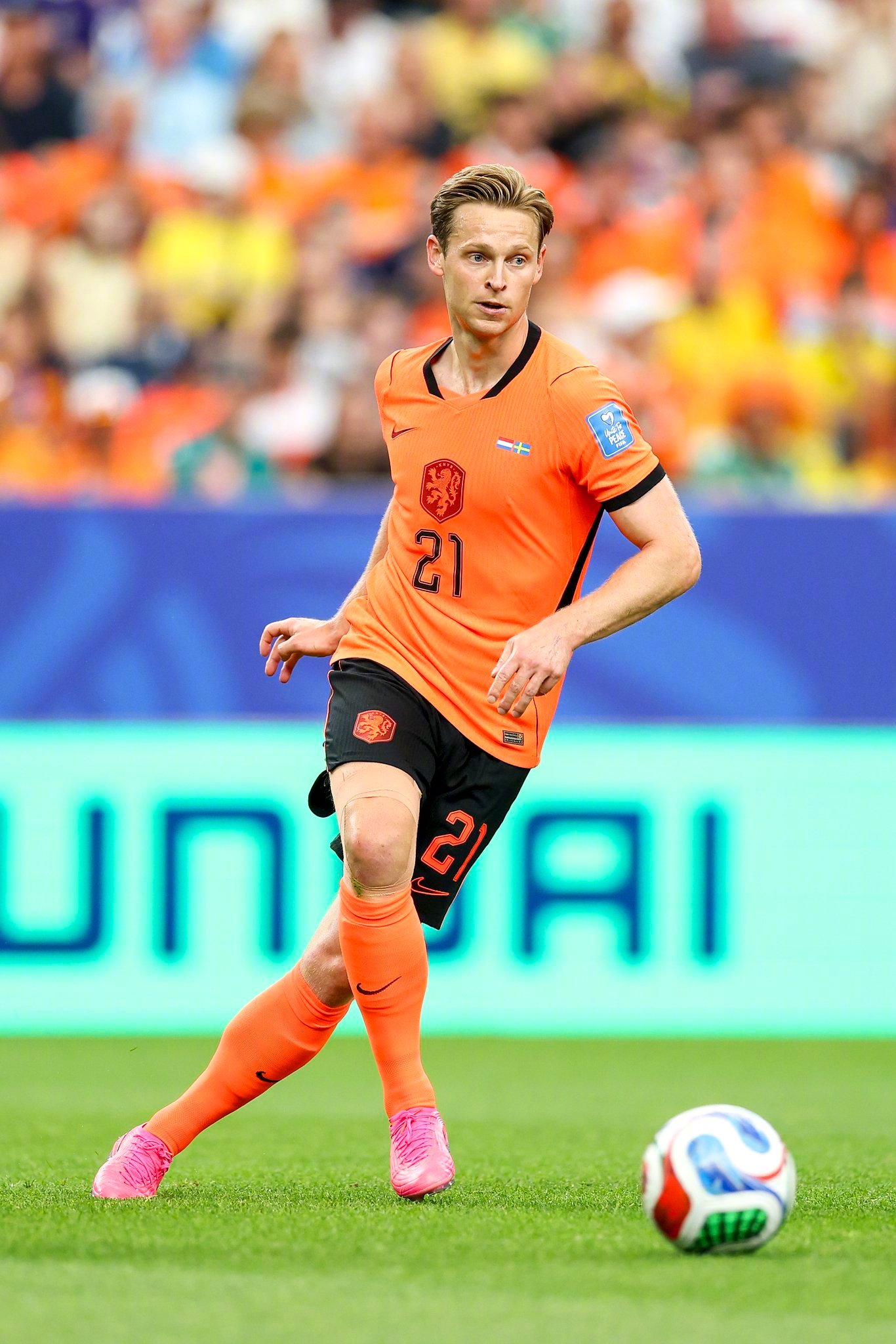 红蓝新大陆 🏆世界杯 战报🇳🇱荷兰5-1瑞典：小组赛F组第二轮，德容首发出