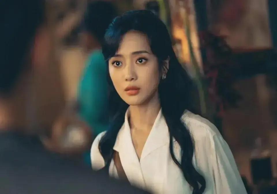 狮城山海里的女主南屏就是知否里的小桃，但觉得不如演小桃时灵动，大家觉得呢？