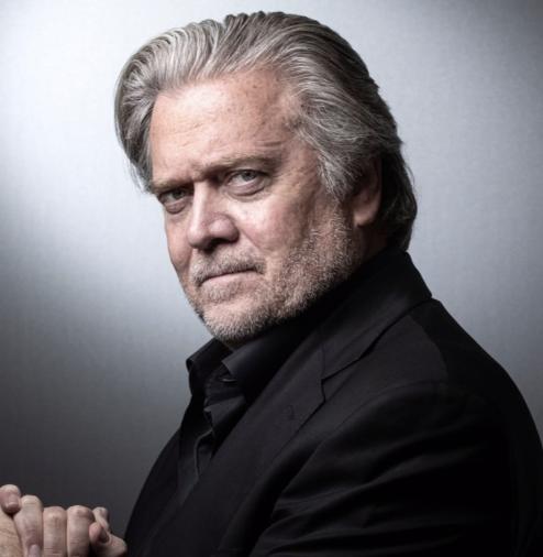 白宫首席策略师史蒂夫·班农当地时间10月12日写道：“特朗普提出和平……中国选择